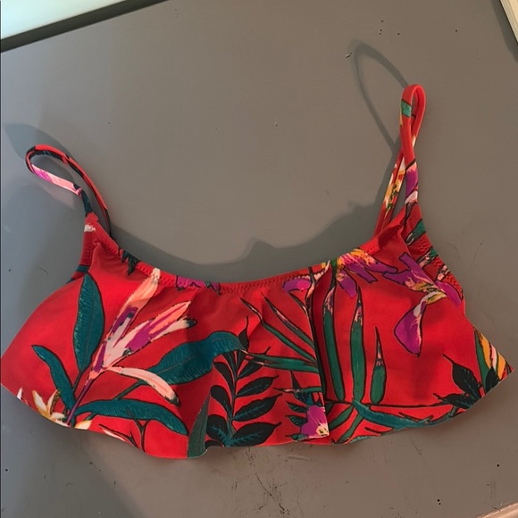 Old Navy Red Floral Bikini Top - Picture 2 of 7